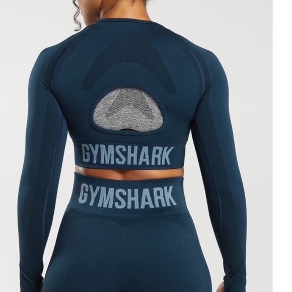 Gymshark Tops - Gymshark flex long sleeve crop top